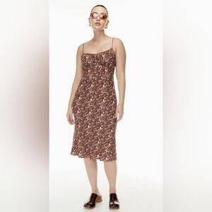 Aritzia Wilfred bellow midi floral dress in size 14